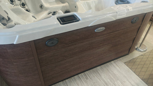 Dimension One Hot Tub - Diplomat