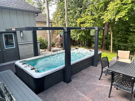 Commander-X F-1655X Hot Tub